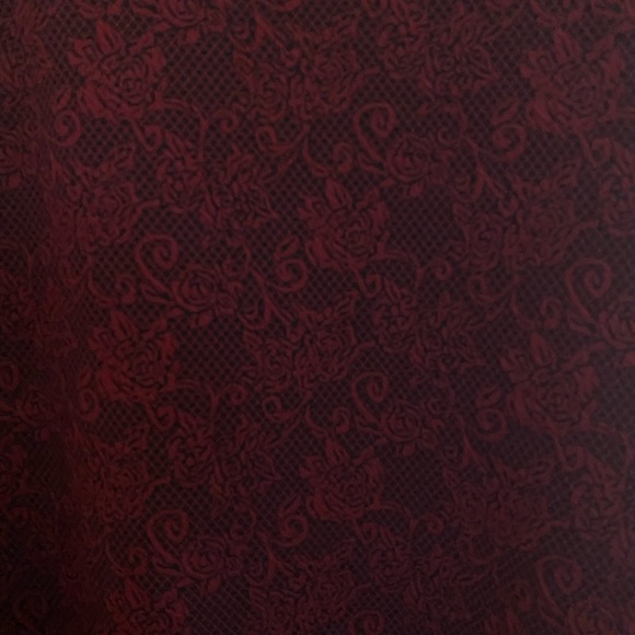 Floral embroidered bodycon dress - Picture 4 of 4